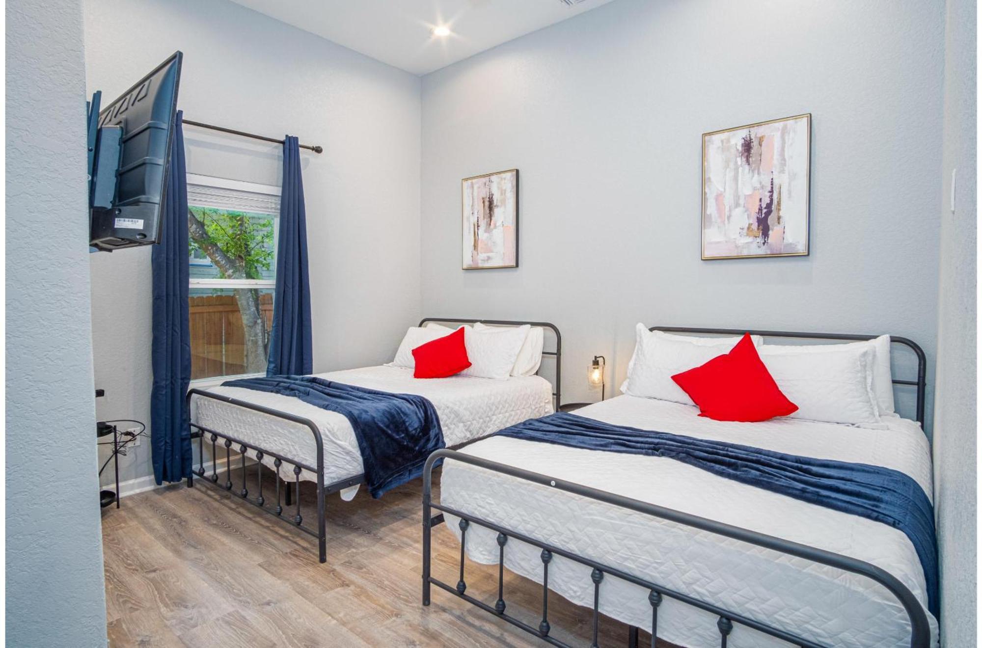 Seize The Moment 4Br3Ba Gem W Downtown Views Villa Сан Антонио Екстериор снимка